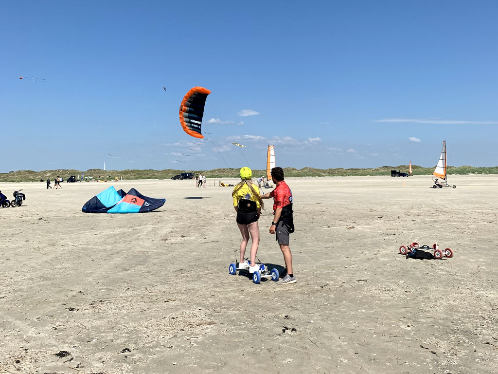 Have you tried a Kite Landboard ? Visit Club Fanø and have a go !